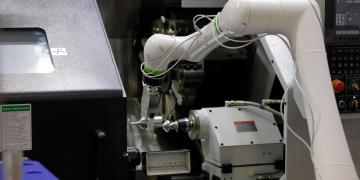 machine tending robot automation